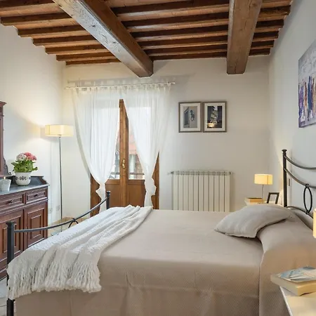 Villa Casale Il Moro By Vacavilla