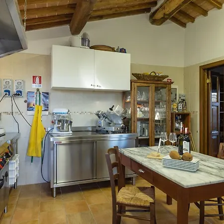 Casale Il Moro By Vacavilla Villa